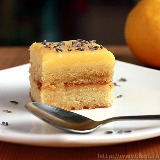 Chiffon lemon cake